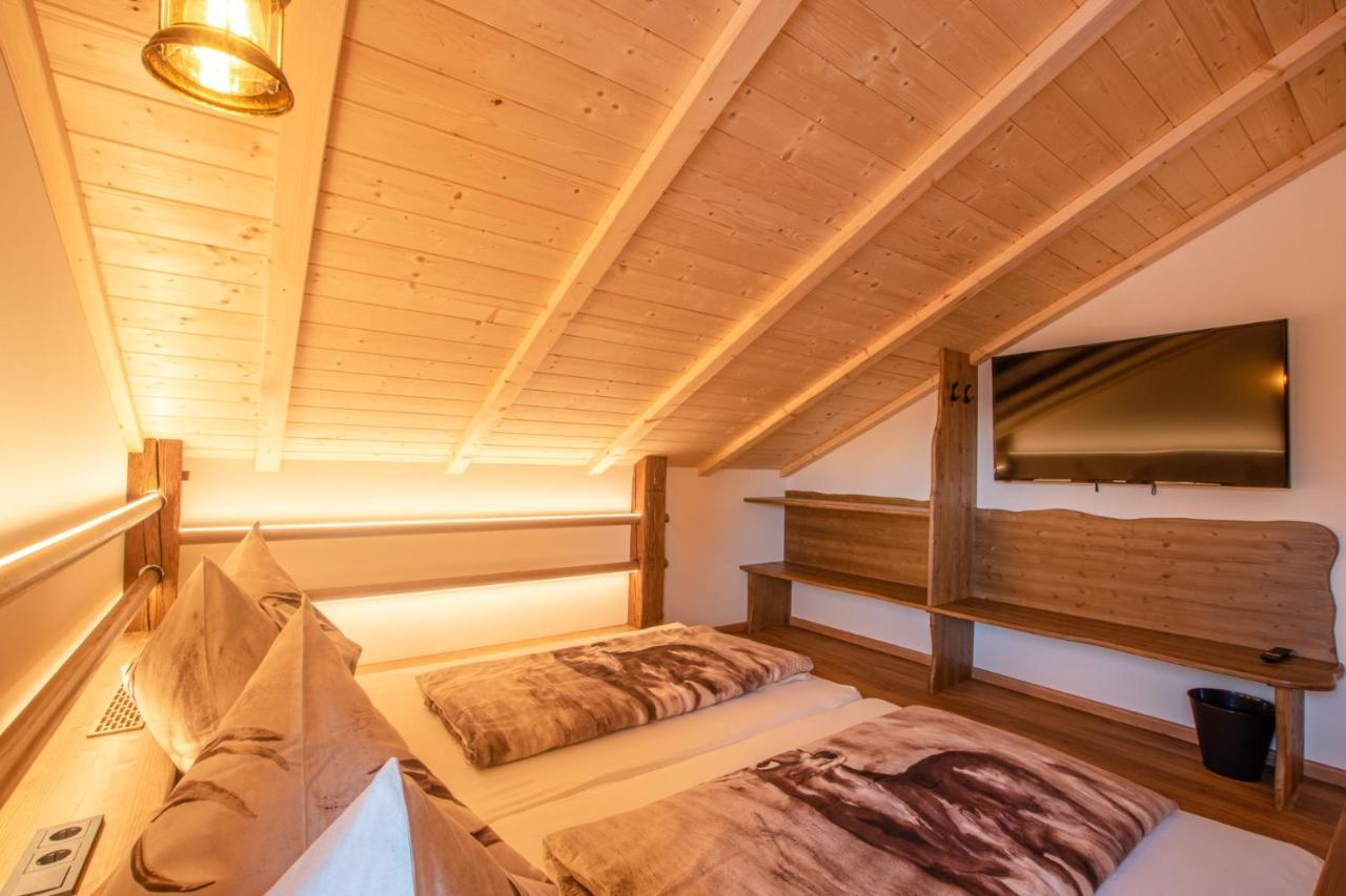 Chalets Und Apartments Hauserhof Nassfeld Schlanitzen ภายนอก รูปภาพ