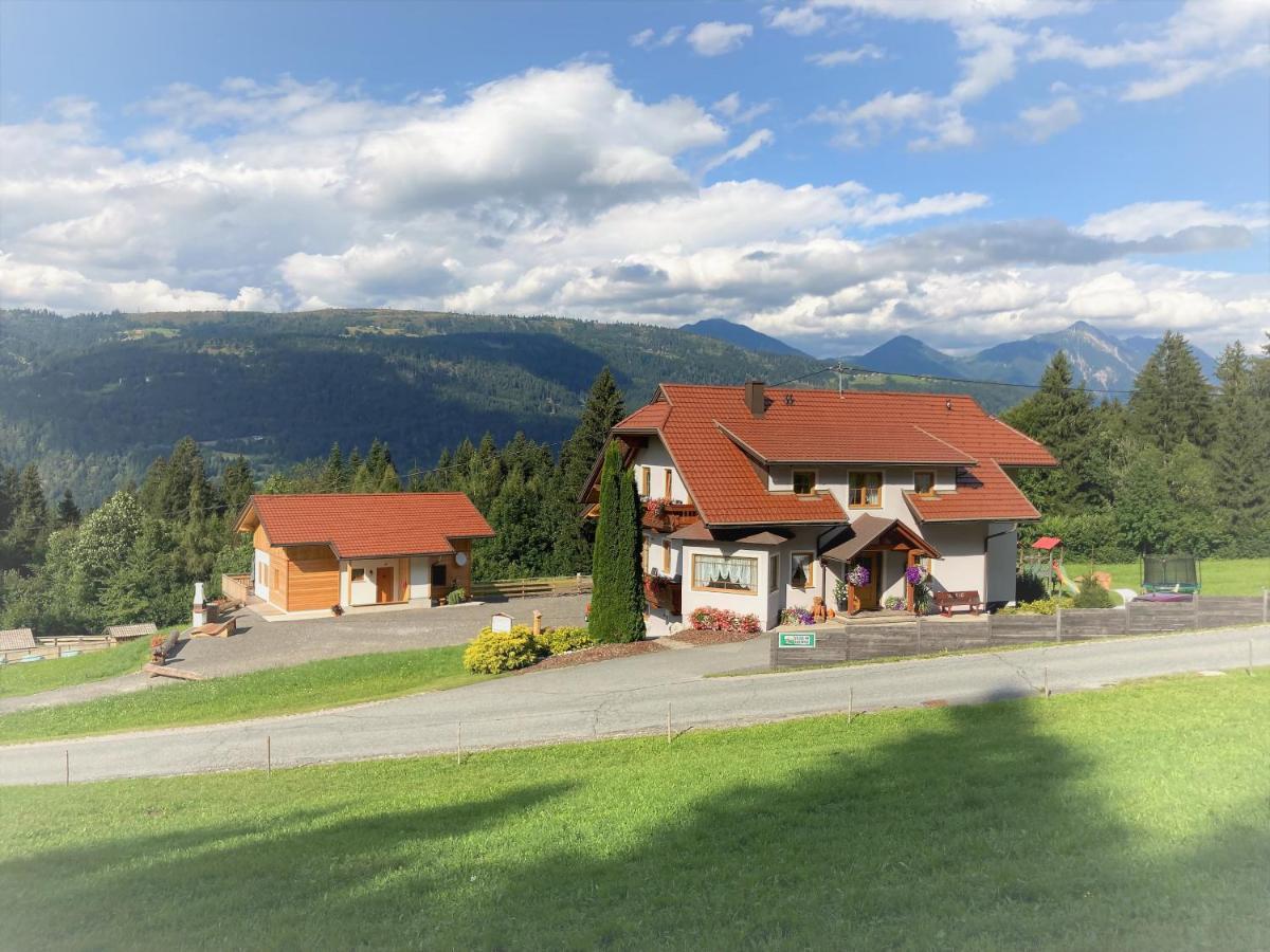 Chalets Und Apartments Hauserhof Nassfeld Schlanitzen ภายนอก รูปภาพ