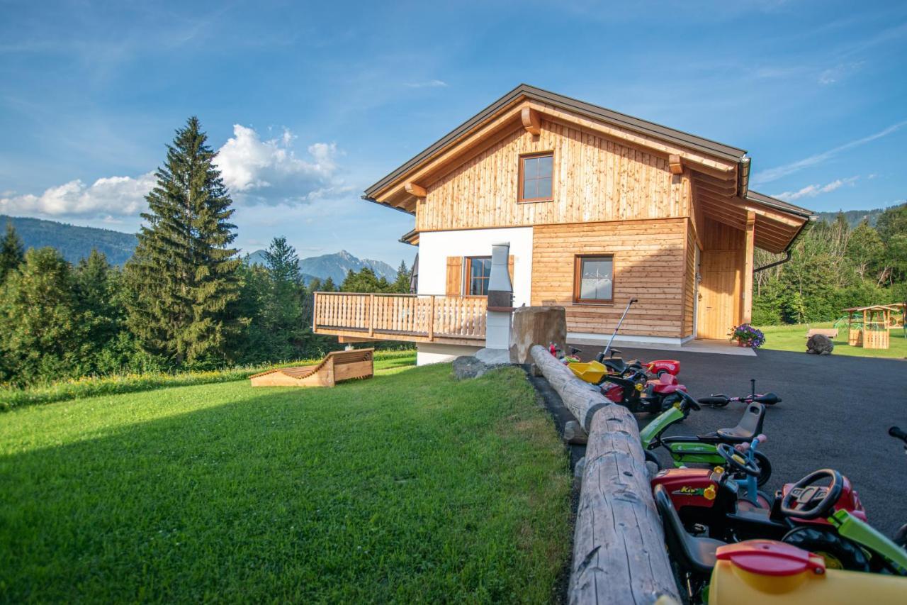 Chalets Und Apartments Hauserhof Nassfeld Schlanitzen ภายนอก รูปภาพ